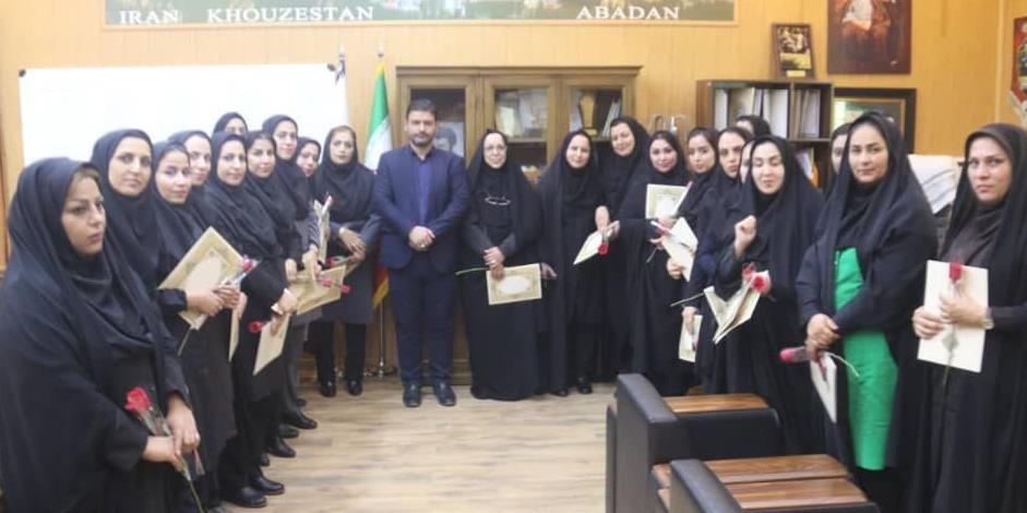 تقدیر شهردار آبادان از بانوان شاغل در شهرداری 
