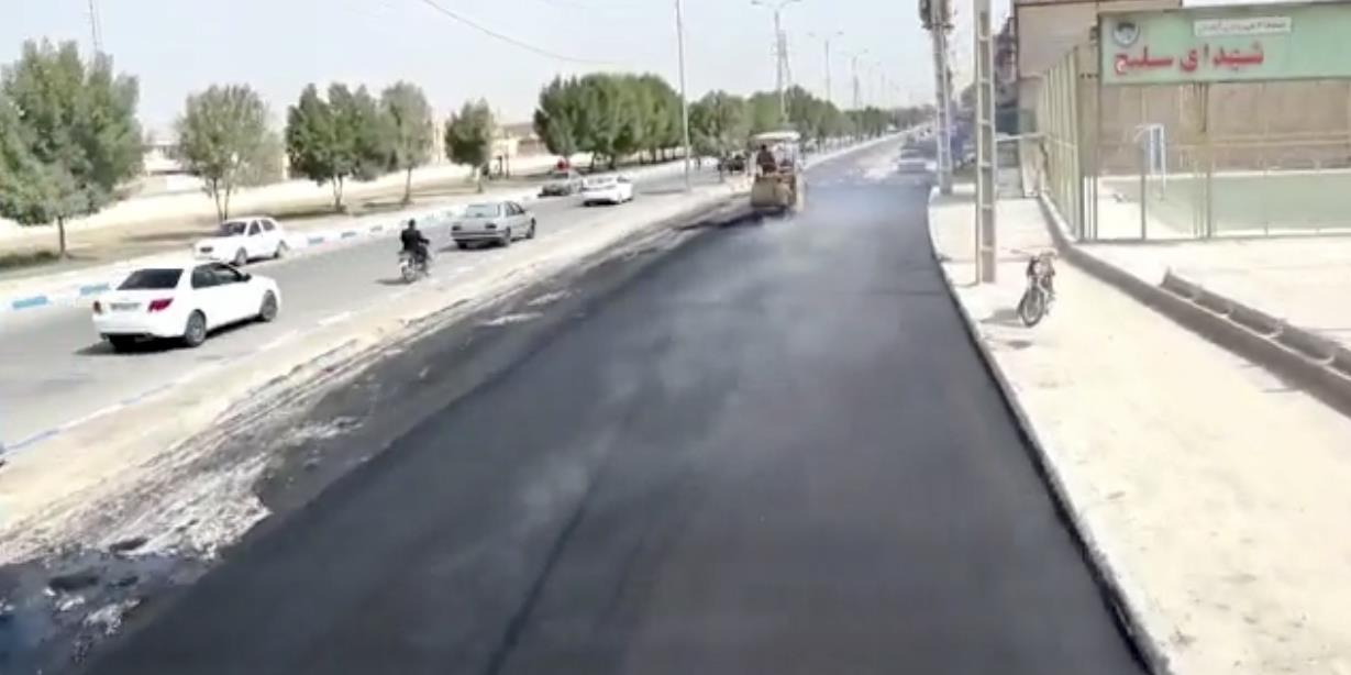 ادامه آسفالت منطقه سليچ اسفند١٤٠٠