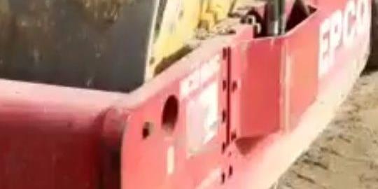 عملیات بهسازی و زیر سازی پشت دانشگاه آزاد