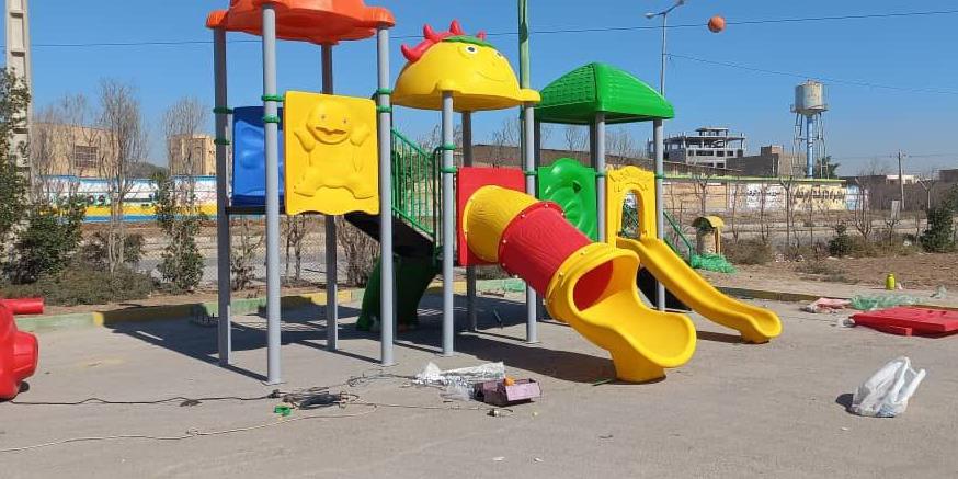 نصب ۲۲ مجموعه بازی کودکان در پارک‌های محله‌ای سطح شهر 